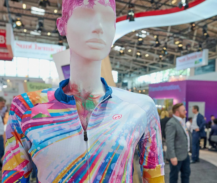 Sürdürülebilirliği Yenilikçi Bir Şekilde Geliştirmek: Modern Meadow'dan David Williamson ile Biyomalzemelerin Geleceği