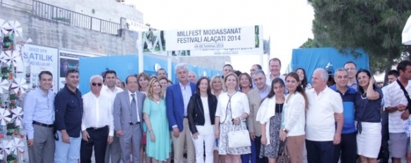 Alaçatı'da Moda ve Sanat Rüzgarı Esecek