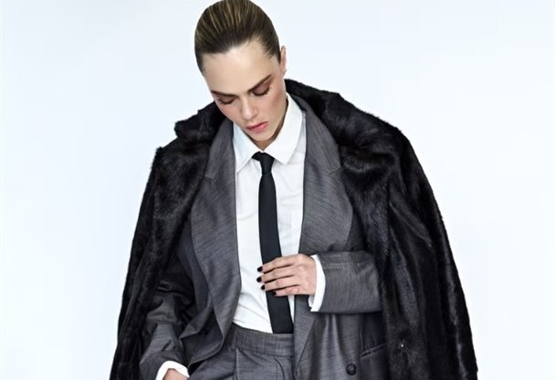Topshop lansmanını Cara Delevingne ile yapıyor