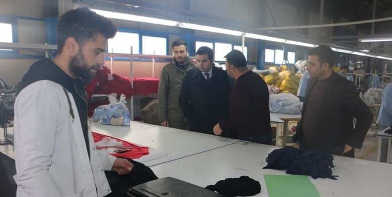 Kaymakam Köleoğolu, tekstil fabrikasını ziyaret etti