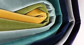 Kadife Desinatörlüğü: Tekstil Tasarımında Uzmanlaşmanın Yolu