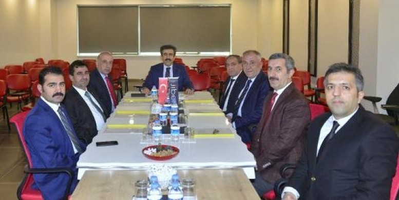 Vali Güzeloğlu, Tekstil OSB toplantısına başkanlık etti