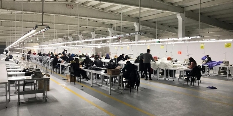 Ağrı'da ilk kez fabrika açıldı Tekstil fabrikasında kadınlar istihdam edildi