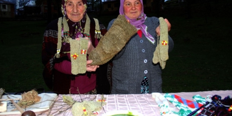 Giresunlu Kadınlar, Isırgan Otundan İplik Elde Etmeyi Başardı