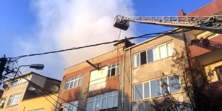 Tekstil atölyesinde çıkan yangın korkuttu